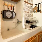 Alifadas 1836 Apartment