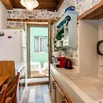 Alifadas 1836 Apartment *