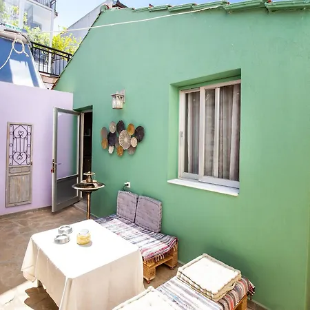 Alifadas 1836 Apartment
